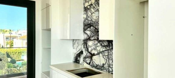 3 Schlafzimmer Wohnung in Limassol, Cyprus, Nr. 11985 11