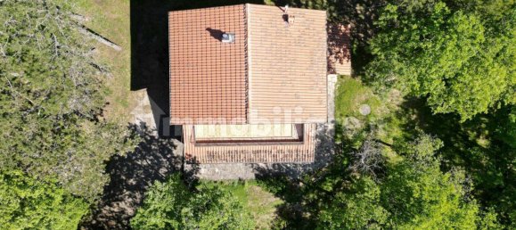 3 bedrooms House in Tuoro sul Trasimeno, Italy No. 166868 4