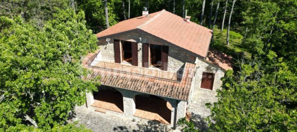 3 bedrooms House in Tuoro sul Trasimeno, Italy No. 166868 2