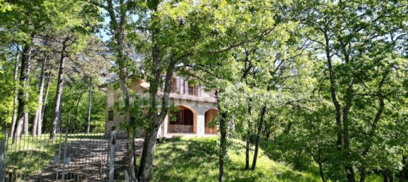 3 bedrooms House in Tuoro sul Trasimeno, Italy No. 166868 3