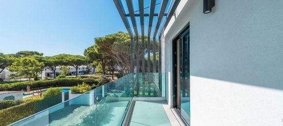 4 غرف نوم منزل في Quarteira, Portugal رقم 29642 29