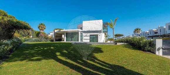 4 غرف نوم منزل في Quarteira, Portugal رقم 29642 38