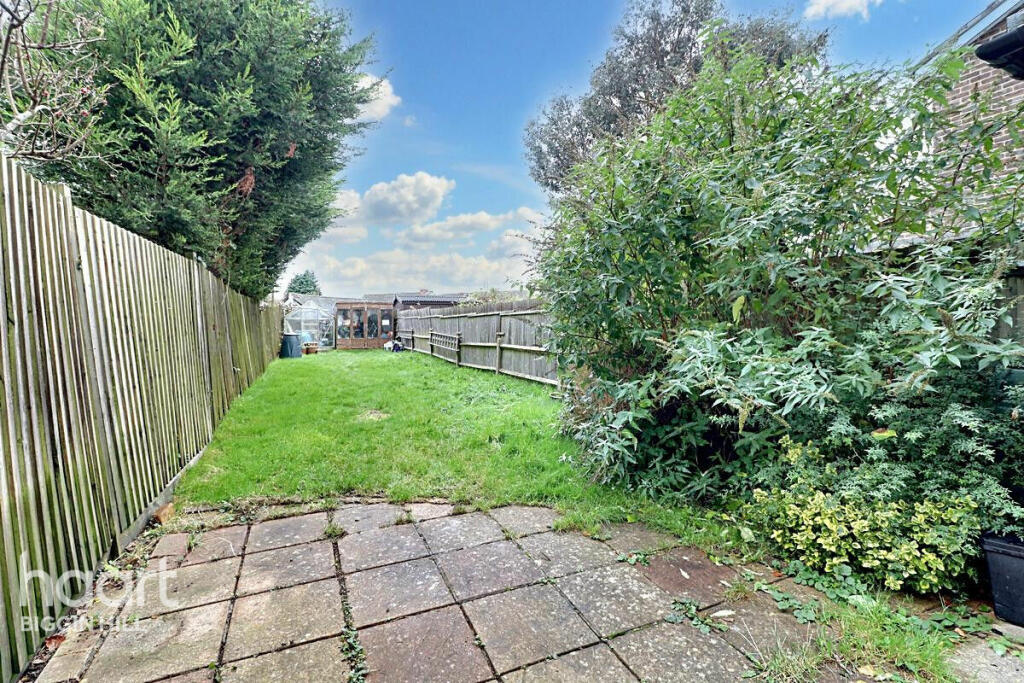 Дом с 2 спальнями в Биггин-Хилл, Великобритания № 4790