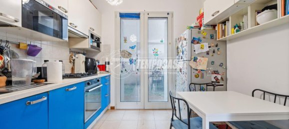 3-salle Villa à Milan, Italy No. 242551 3