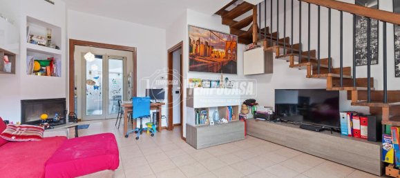 3-salle Villa à Milan, Italy No. 242551 6