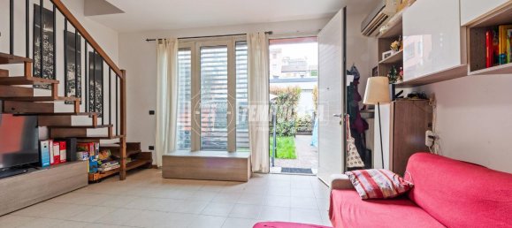 3-salle Villa à Milan, Italy No. 242551 7