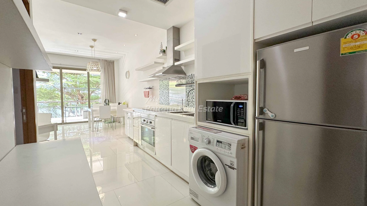 2 bedrooms Condo in Pattaya, Thailand No. 68790