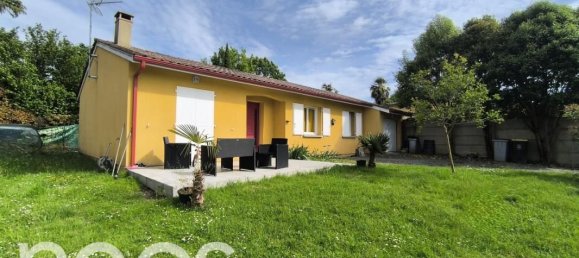 3 bedrooms House in Saint-Germain-du-Puch, France No. 321244 3