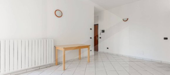 1 bedroom Apartment in Milan, Italy No. 375766 6
