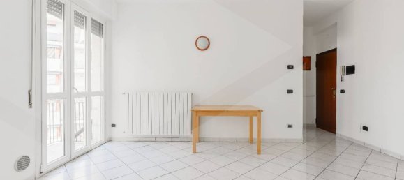1 bedroom Apartment in Milan, Italy No. 375766 5