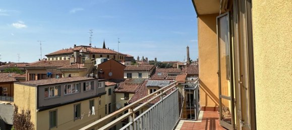 3 bedrooms Apartment in Bologna, Italy No. 322423 8