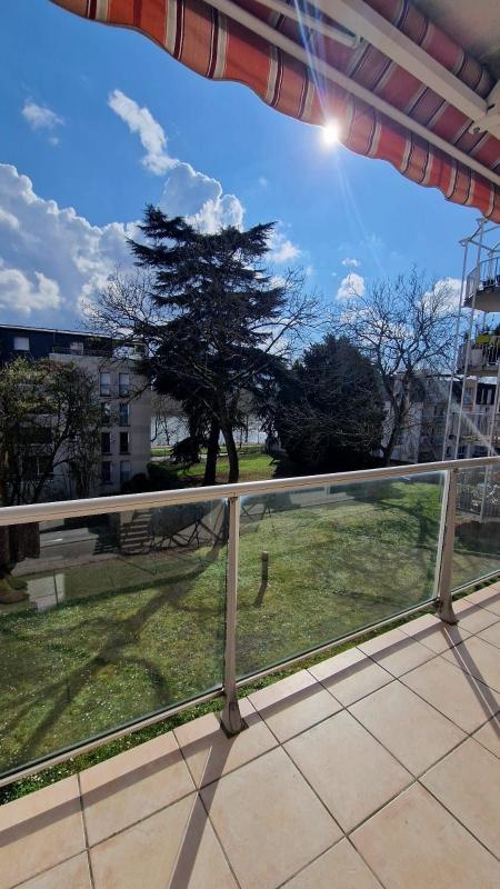 3 bedrooms Apartment in Orleans, France No. 41502