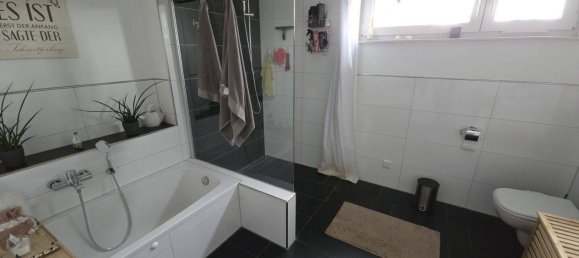 3-salle Appartement à Erlangen-Hochstadt, Germany No. 274747 6