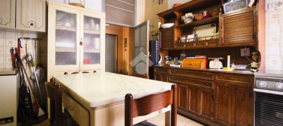 4 bedrooms Apartment in Vetralla, Italy No. 381776 9