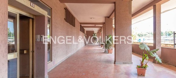 Квартира с 2 спальнями в Рим, Италия № 139839 18