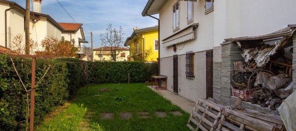 8 rooms House in Mogliano Veneto, Italy No. 222935 25