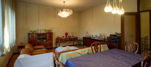 8 rooms House in Mogliano Veneto, Italy No. 222935 9