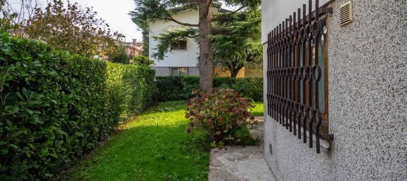 8 rooms House in Mogliano Veneto, Italy No. 222935 23