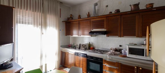 8 rooms House in Mogliano Veneto, Italy No. 222935 5