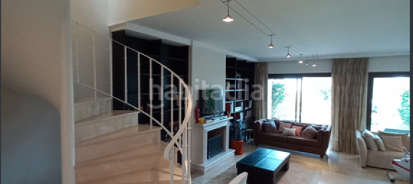 4 bedrooms Townhouse in La Quinta, Spain No. 120819 6