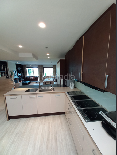 4 bedrooms Townhouse in La Quinta, Spain No. 120819