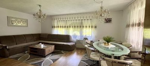 9 rooms Townhouse in Tuttlingen, Germany No. 265842 3