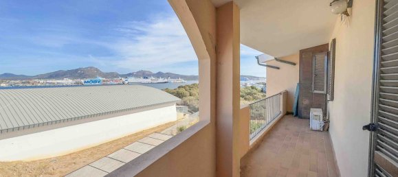 Apartamento T2 em Olbia, Italy N.º 339664 13