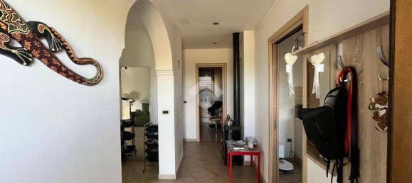 مستودع في Aprilia, Italy 600متر مربع رقم 257567 15