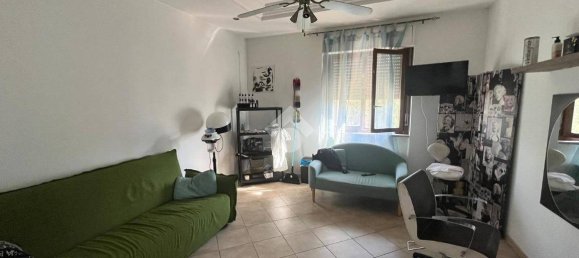 مستودع في Aprilia, Italy 600متر مربع رقم 257567 17