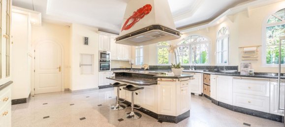 14 bedrooms House in Marbella, Spain No. 184554 14