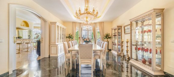 14 bedrooms House in Marbella, Spain No. 184554 22