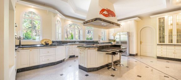 14 bedrooms House in Marbella, Spain No. 184554 15