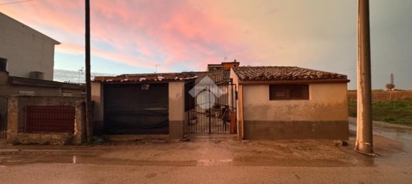 5 rooms House in Mazzarrone, Italy No. 233009 6