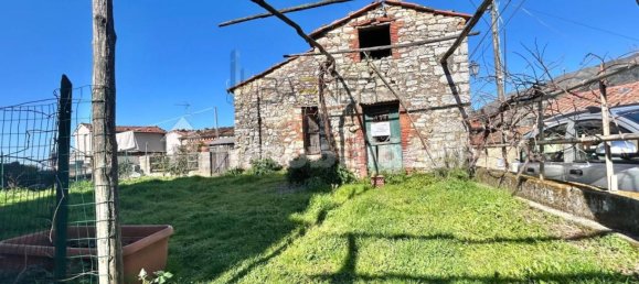 2 bedrooms House in Camaiore, Italy No. 14359 3