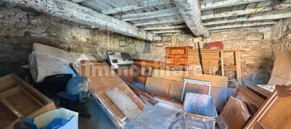 2 bedrooms House in Camaiore, Italy No. 14359 7