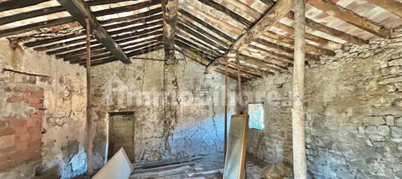 2 bedrooms House in Camaiore, Italy No. 14359 4