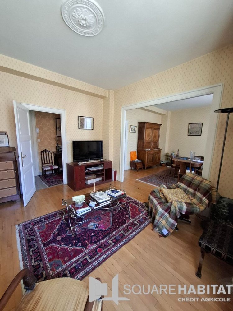 4 bedrooms Apartment in Clermont-Ferrand, France No. 320891