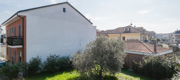 6-Zimmer Haus in Nichelino, Italy, Nr. 14845 23