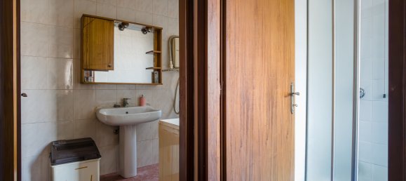 6-Zimmer Haus in Nichelino, Italy, Nr. 14845 26