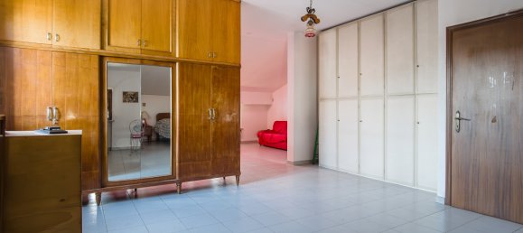 6-Zimmer Haus in Nichelino, Italy, Nr. 14845 36