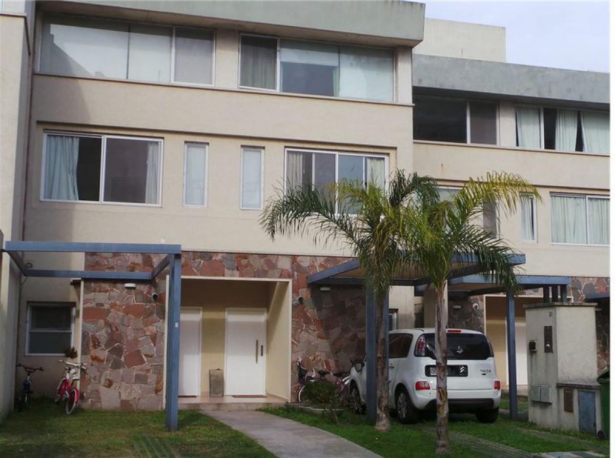 4 bedrooms House in Tigre, Argentina No. 14053