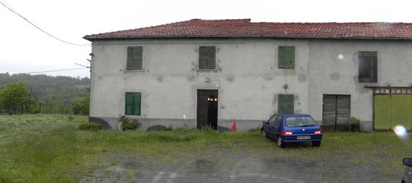 Casa de 4 dormitorios en Pareto, Italy No. 79826 14