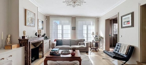 4 bedrooms House in Garches, France No. 121735 2