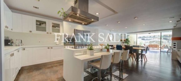 Квартира с 3 спальнями в Сент-Джулианс, Мальта № 2617 5