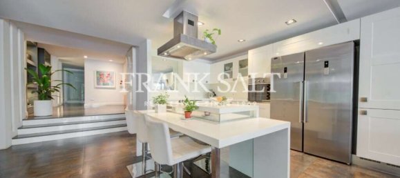 Квартира с 3 спальнями в Сент-Джулианс, Мальта № 2617 6