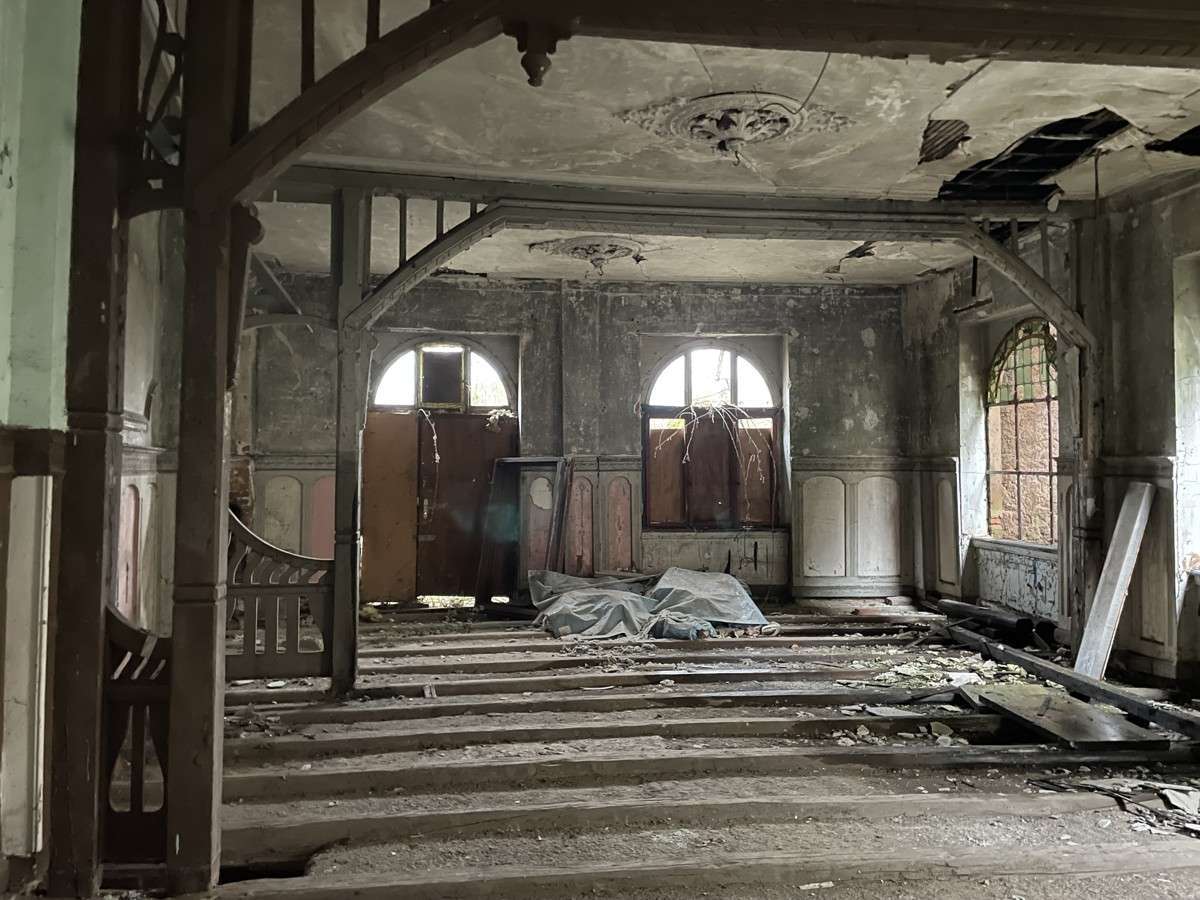 Здание с 2 спальнями в Нойнкирхен, Германия № 220159