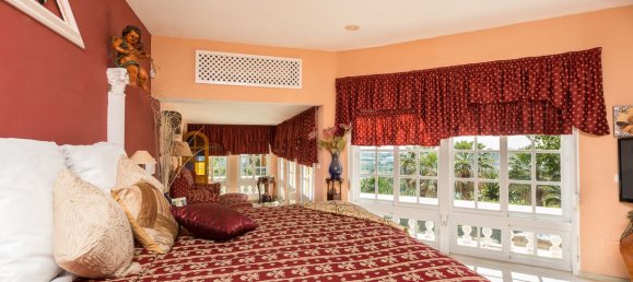 7 bedrooms House in La Quinta, Spain No. 143205 5