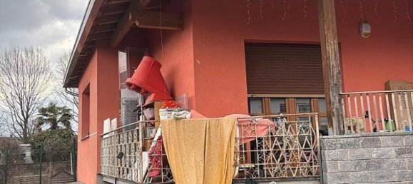 4 bedrooms Apartment in Saronno, Italy No. 281668 6