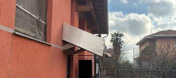 4 bedrooms Apartment in Saronno, Italy No. 281668 2