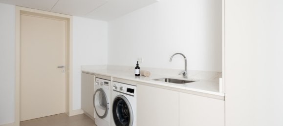 5 bedrooms Villa in Marbella, Spain No. 147527 18